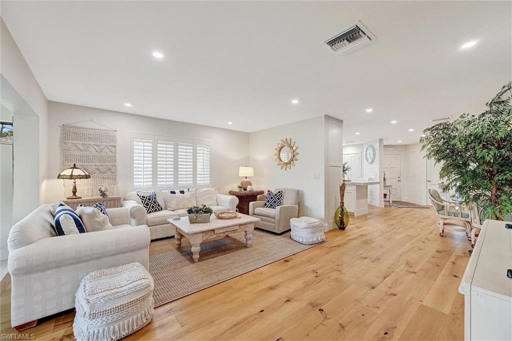 535 Augusta Blvd 4, Naples, FL 34113-12