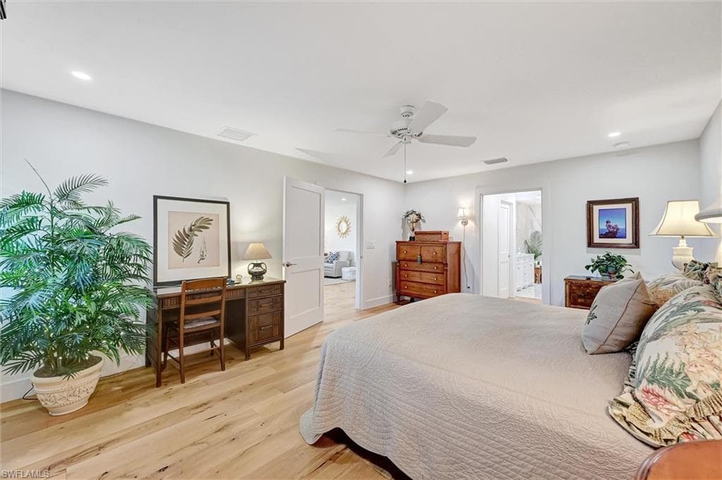 535 Augusta Blvd 4, Naples, FL 34113-30