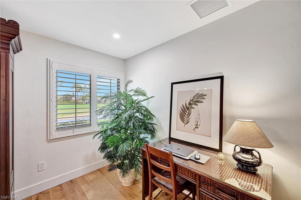 535 Augusta Blvd 4, Naples, FL 34113-31