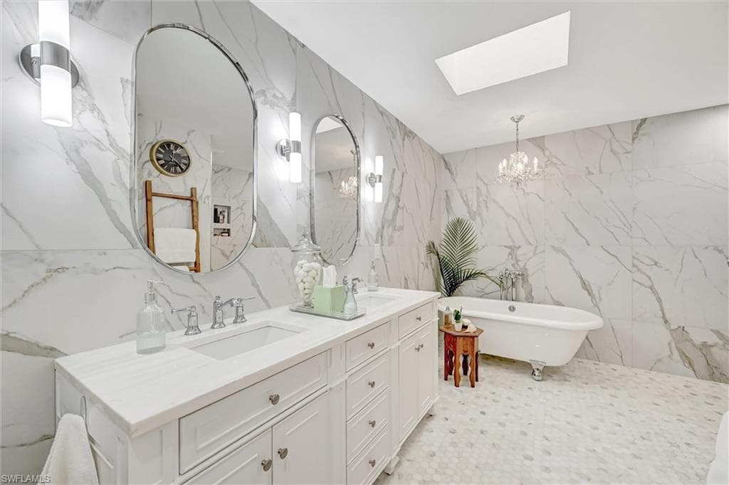 535 Augusta Blvd 4, Naples, FL 34113-32