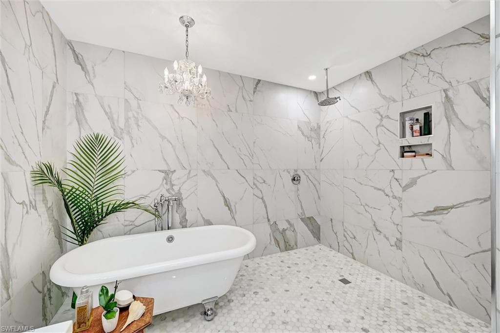 535 Augusta Blvd 4, Naples, FL 34113-33