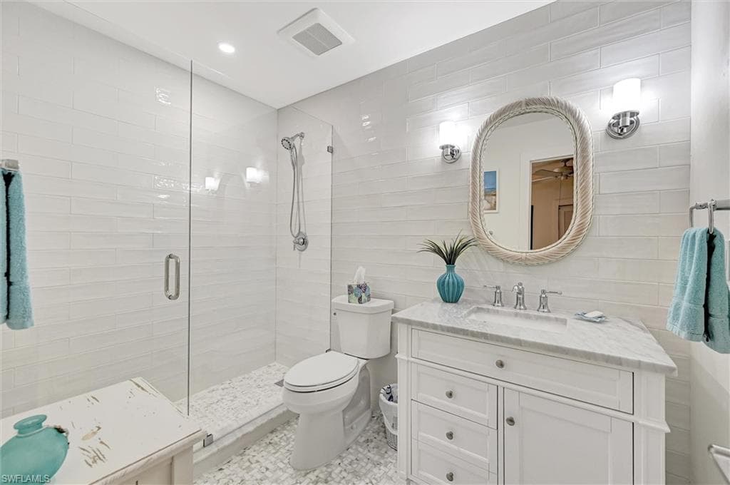 535 Augusta Blvd 4, Naples, FL 34113-38