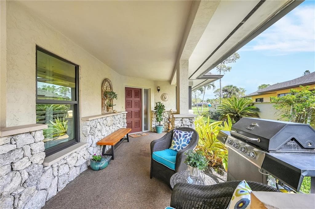 535 Augusta Blvd 4, Naples, FL 34113-8
