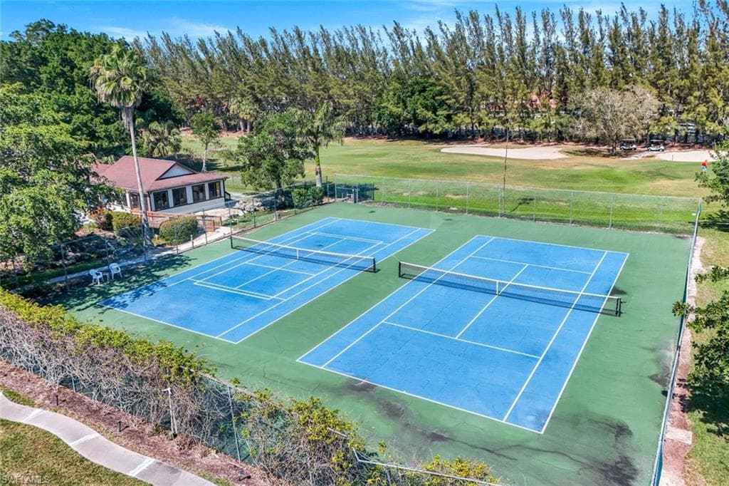 499 Forest Lakes Blvd 312, Naples, FL 34105-28