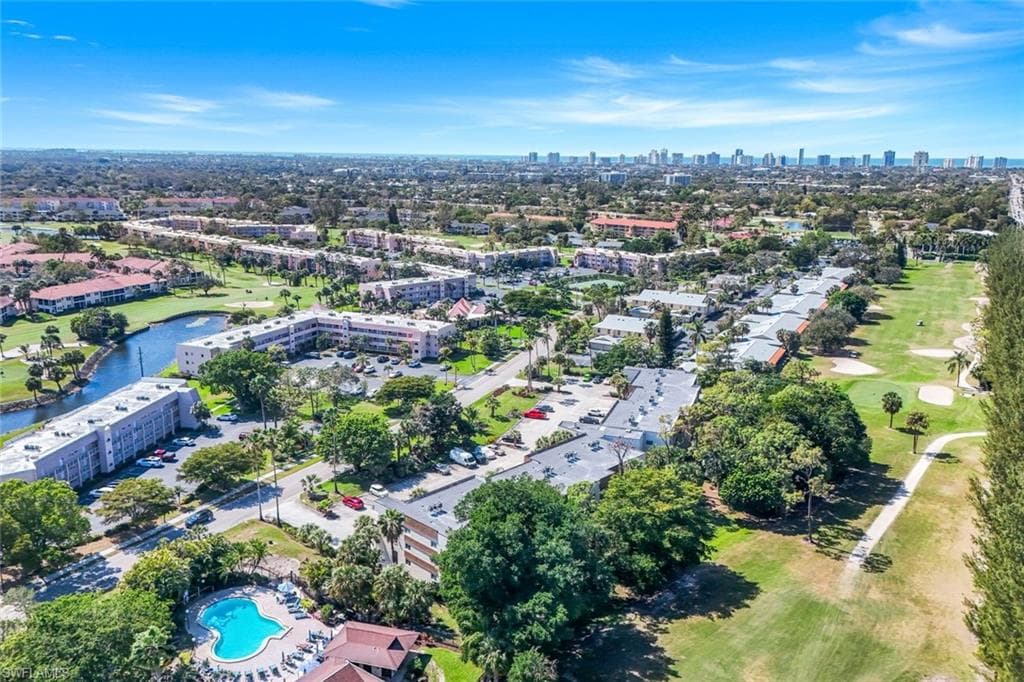 499 Forest Lakes Blvd 312, Naples, FL 34105-32