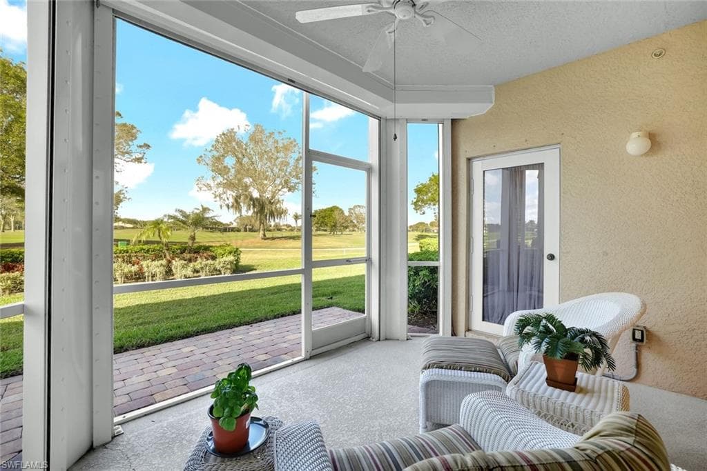 9113 Michael Cir 7, Naples, FL 34113-25