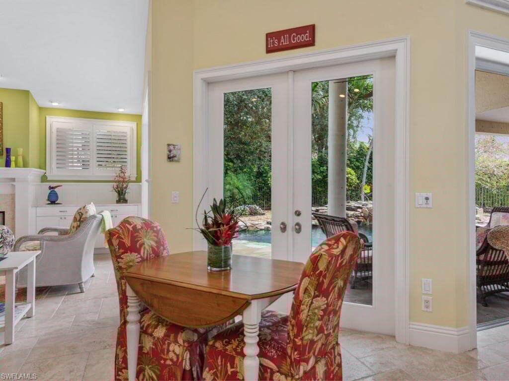 762 Lynnmore Ln E, Naples, FL 34108-11