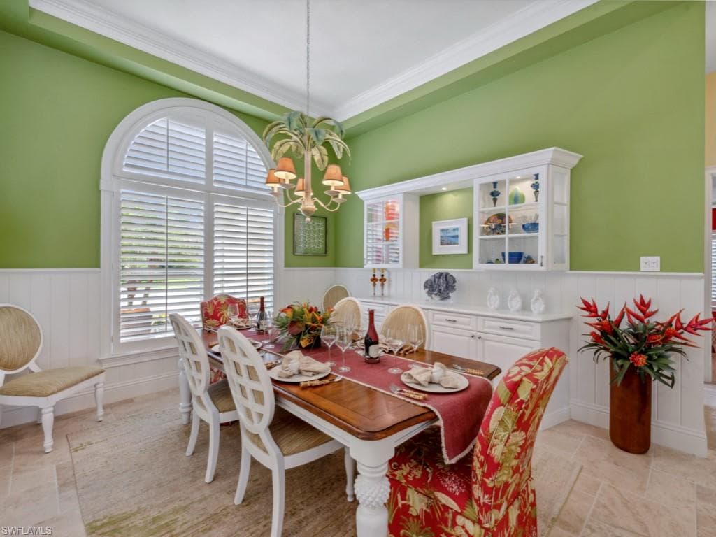 762 Lynnmore Ln E, Naples, FL 34108-12