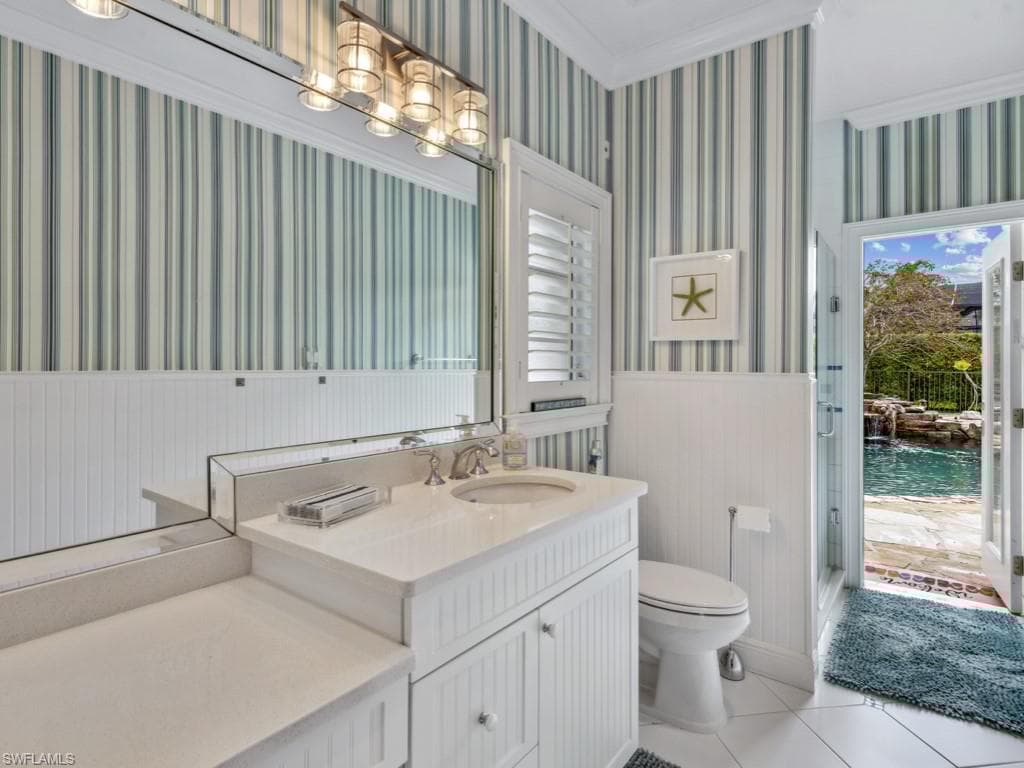 762 Lynnmore Ln E, Naples, FL 34108-19