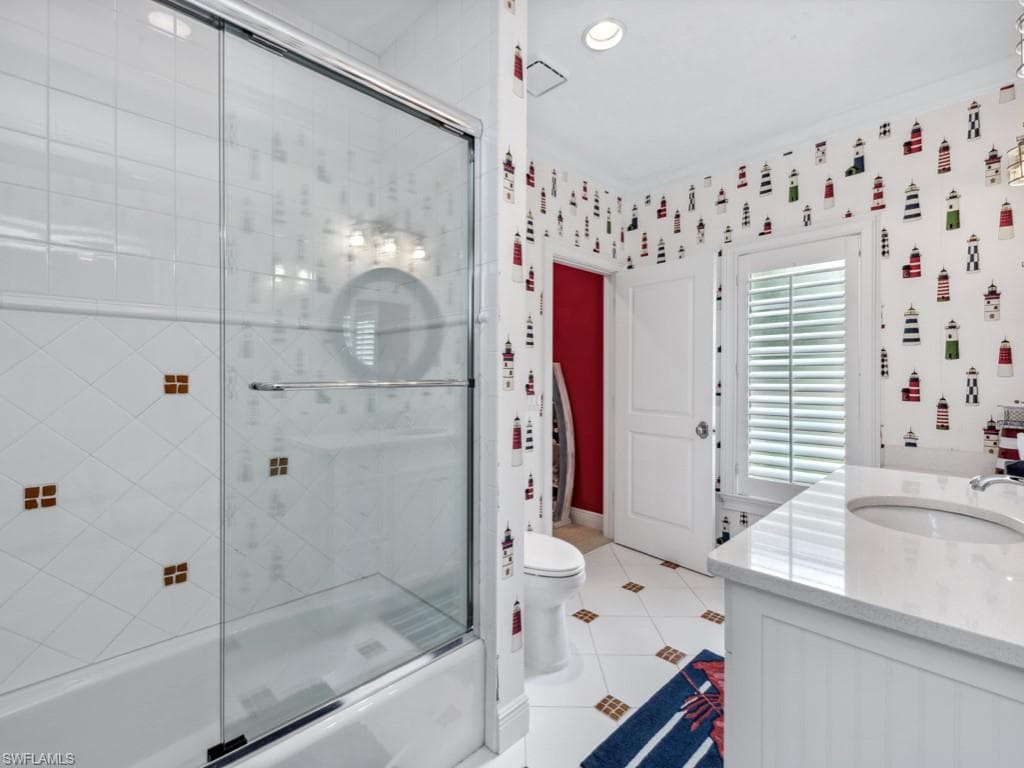 762 Lynnmore Ln E, Naples, FL 34108-21