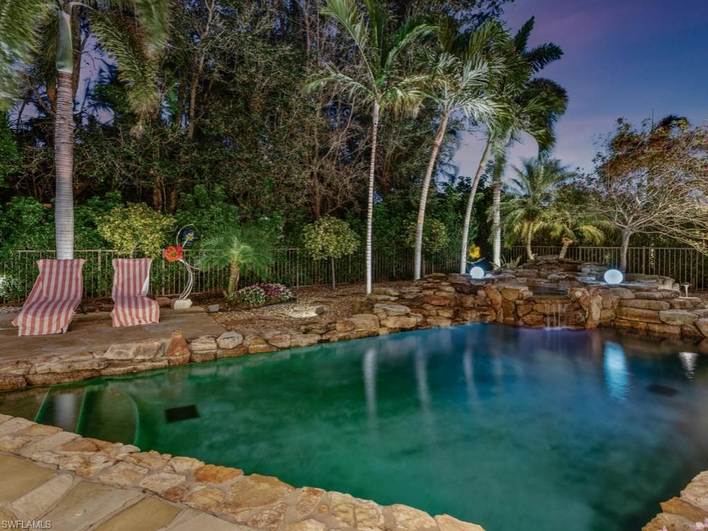 762 Lynnmore Ln E, Naples, FL 34108-30