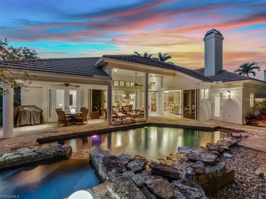 762 Lynnmore Ln E, Naples, FL 34108-3