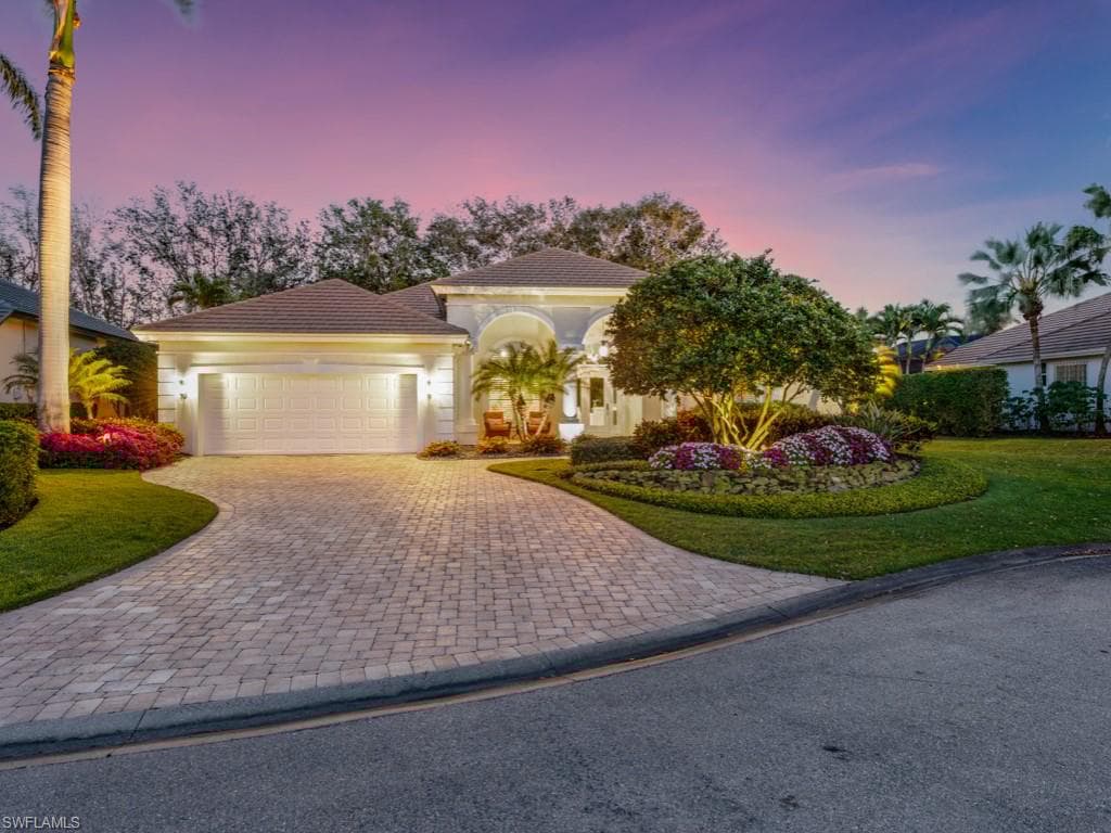 762 Lynnmore Ln E, Naples, FL 34108-6