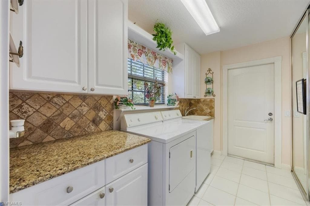 3142 Andorra Ct, Naples, FL 34109-23
