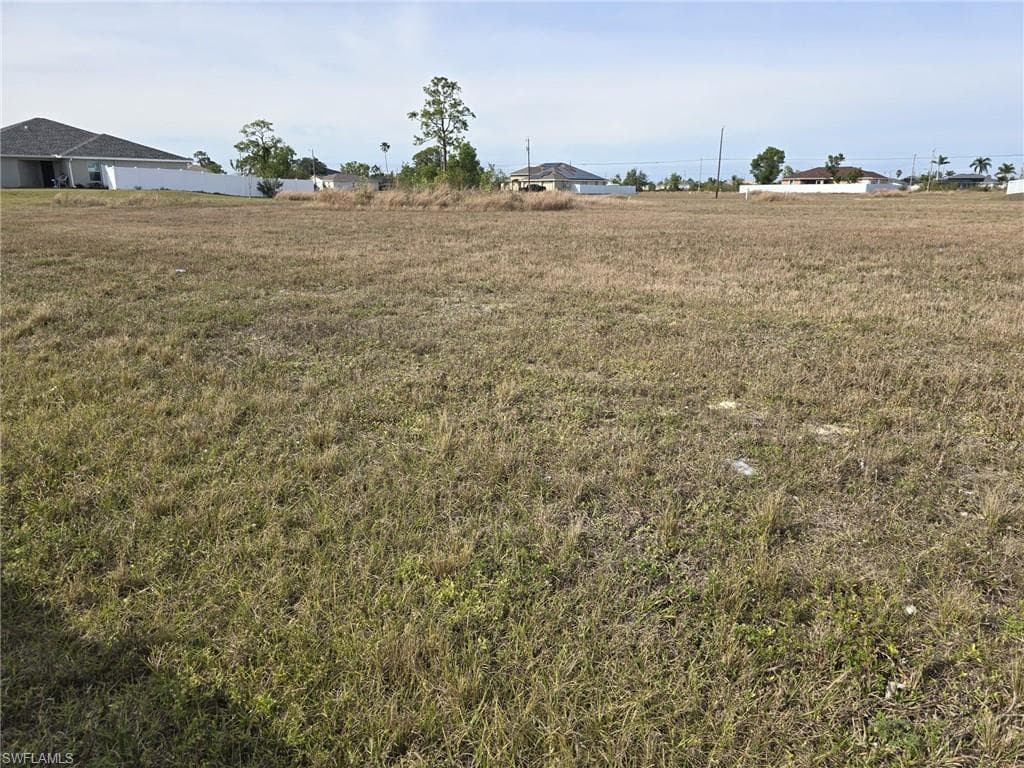 1731 Diplomat Pkwy W, Cape Coral, FL 33993-4