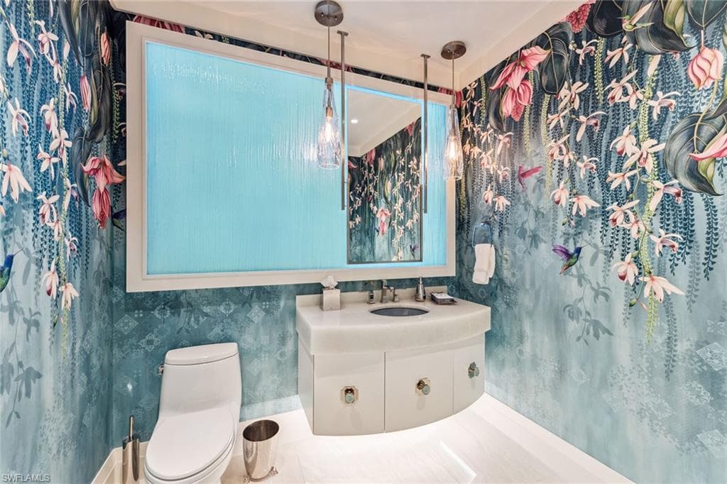 13665 Vanderbilt Dr Ph-1102, Naples, FL 34110-11