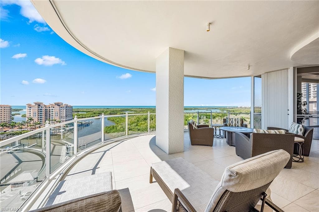 13665 Vanderbilt Dr Ph-1102, Naples, FL 34110-27