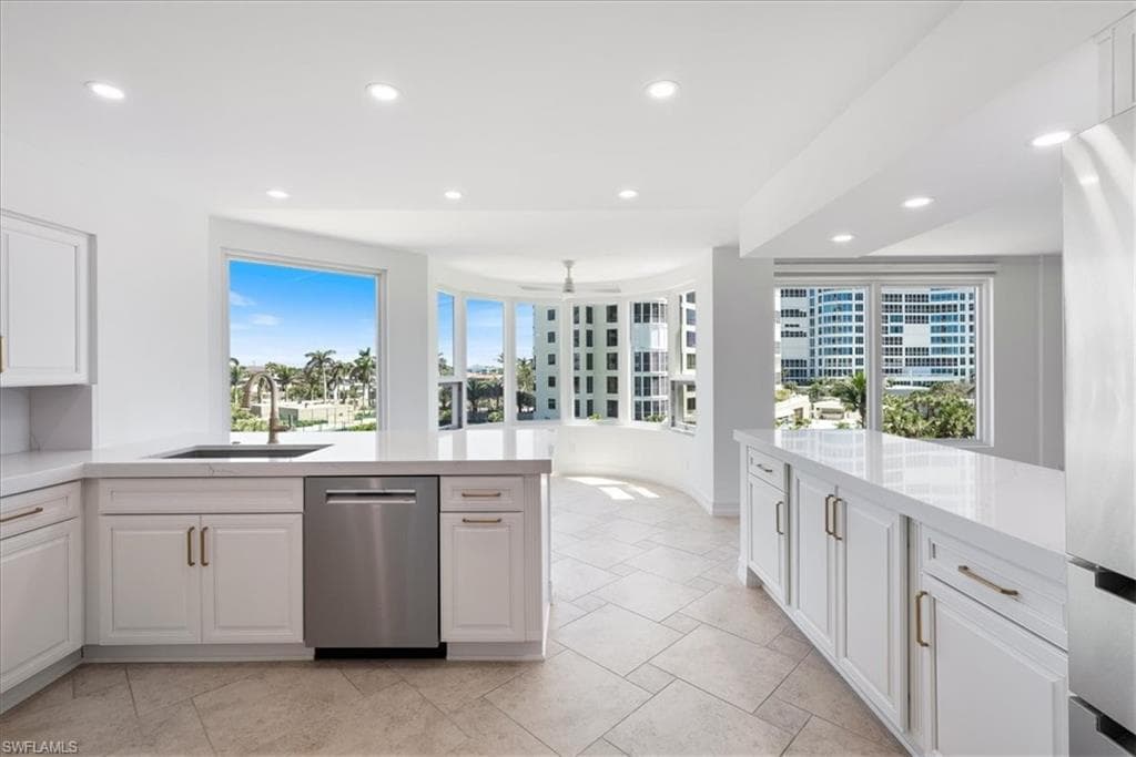 4251 Gulf Shore Blvd N 5b, Naples, FL 34103-16