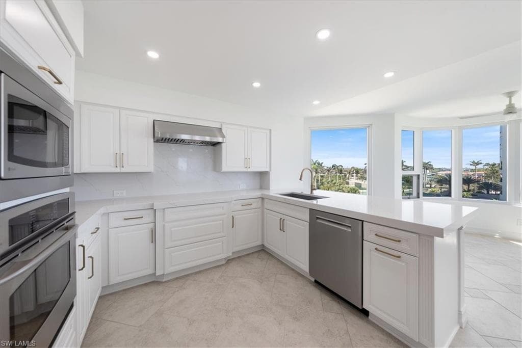 4251 Gulf Shore Blvd N 5b, Naples, FL 34103-17