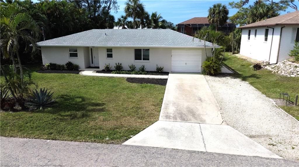 27261 J C Ln, Bonita Springs, FL 34135-1