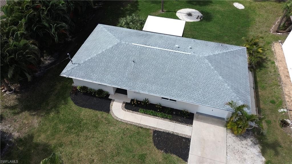 27261 J C Ln, Bonita Springs, FL 34135-3