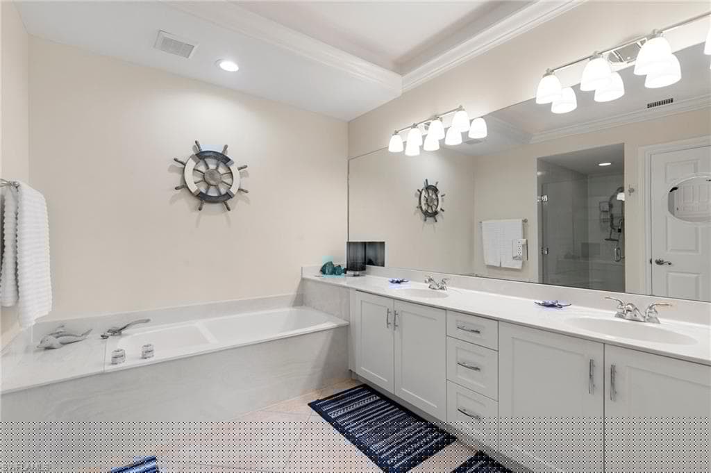 907 Panama Ct 303, Marco Island, FL 34145-17