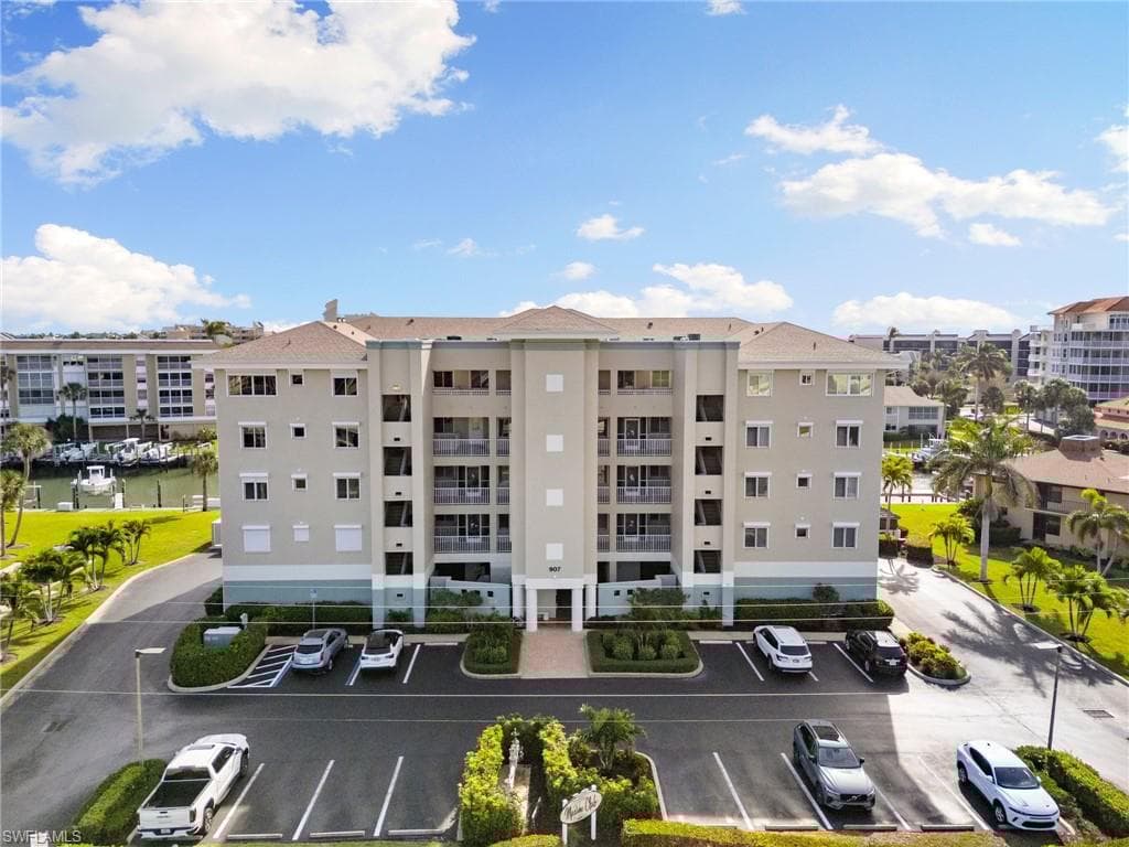 907 Panama Ct 303, Marco Island, FL 34145-1