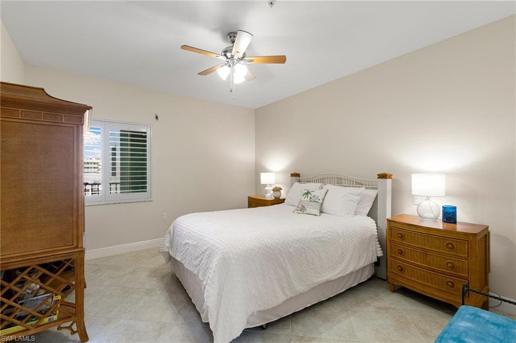 907 Panama Ct 303, Marco Island, FL 34145-19