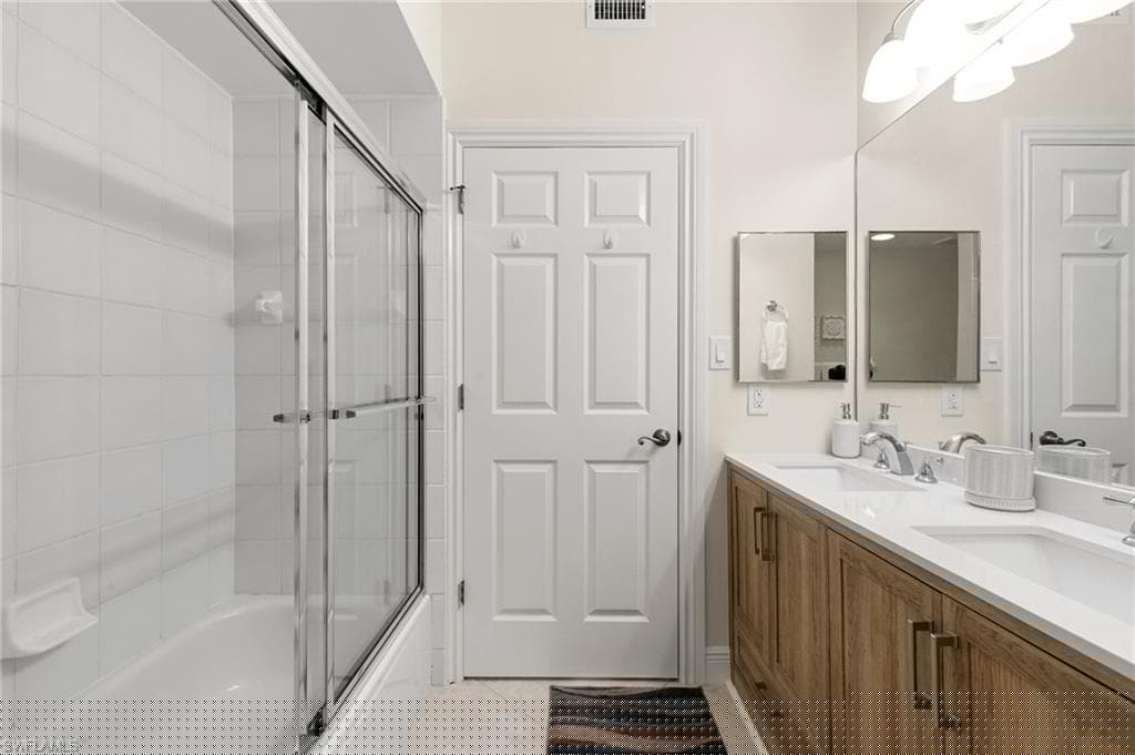 907 Panama Ct 303, Marco Island, FL 34145-22