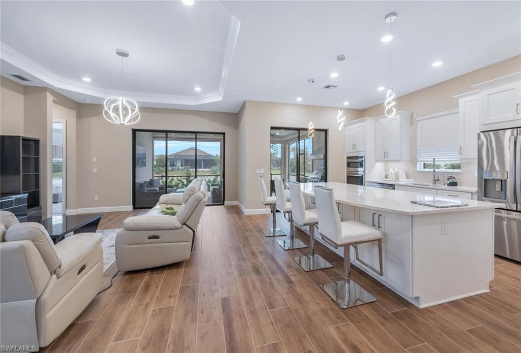 8448 Rosa Ct, Naples, FL 34114-9