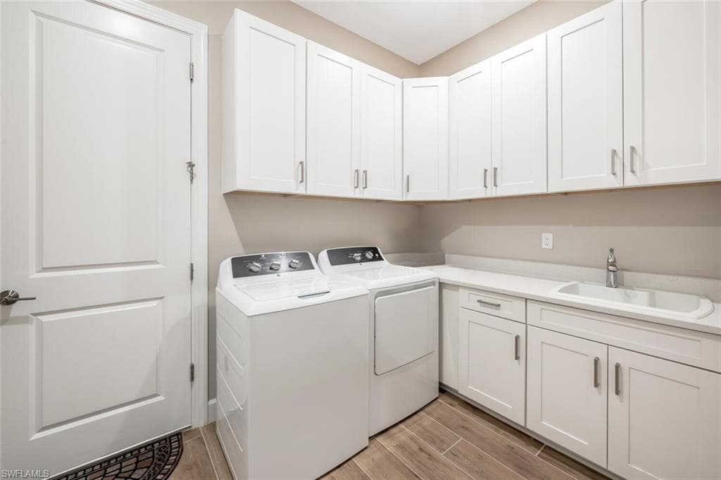 8448 Rosa Ct, Naples, FL 34114-24