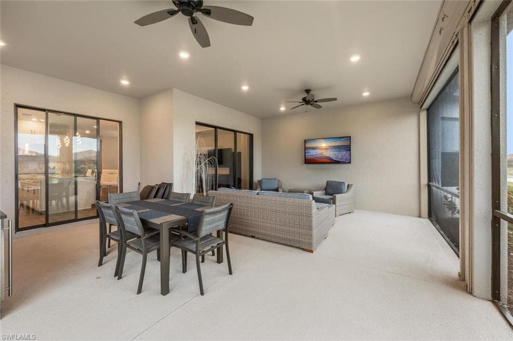 8448 Rosa Ct, Naples, FL 34114-29
