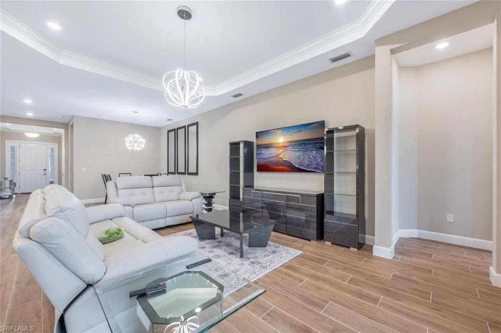 8448 Rosa Ct, Naples, FL 34114-6