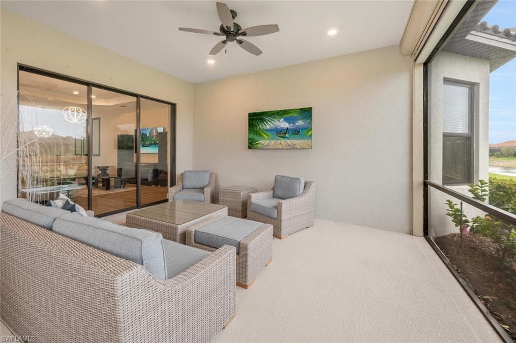 8448 Rosa Ct, Naples, FL 34114-7