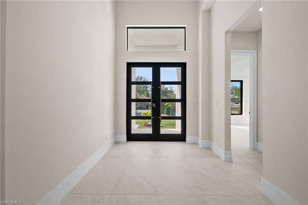 1045 Morningside Dr, Naples, FL 34103-4