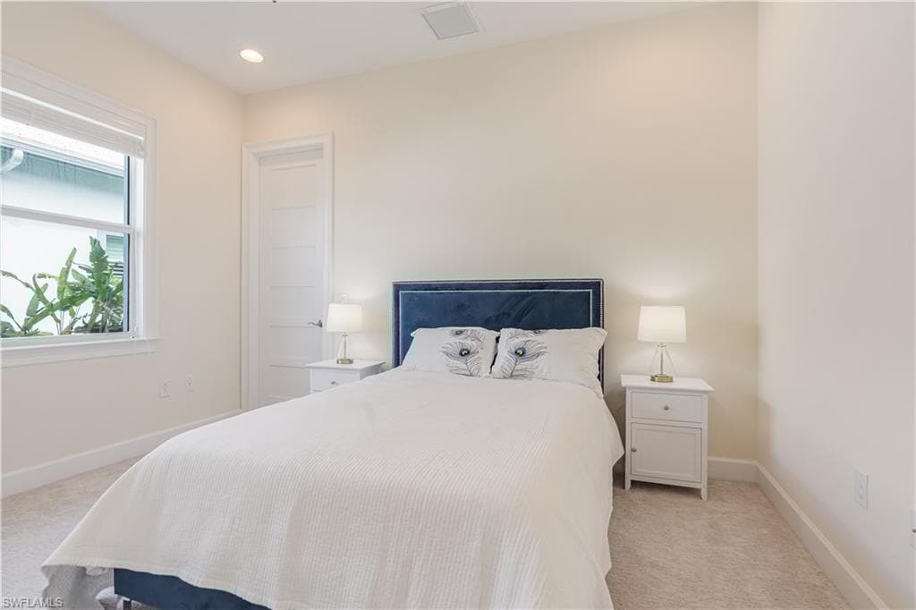 6424 Pembroke Way, Naples, FL 34113-17