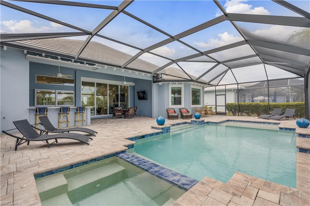6424 Pembroke Way, Naples, FL 34113-22