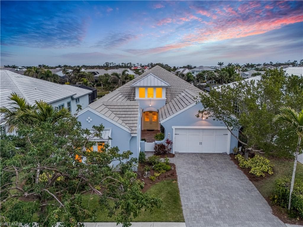 6424 Pembroke Way, Naples, FL 34113-26