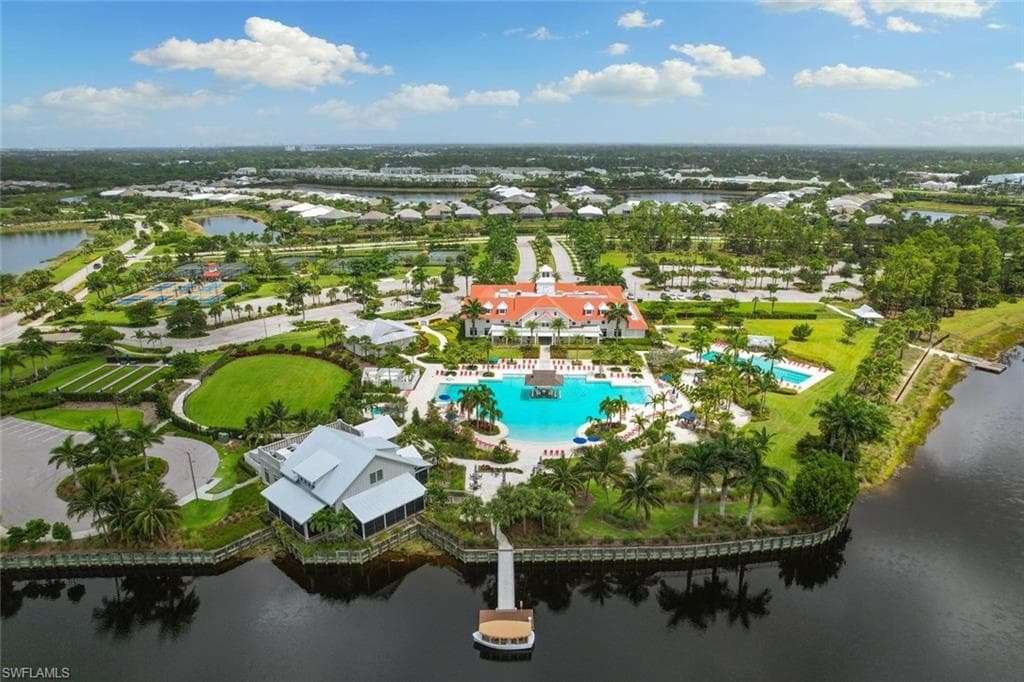 6424 Pembroke Way, Naples, FL 34113-30
