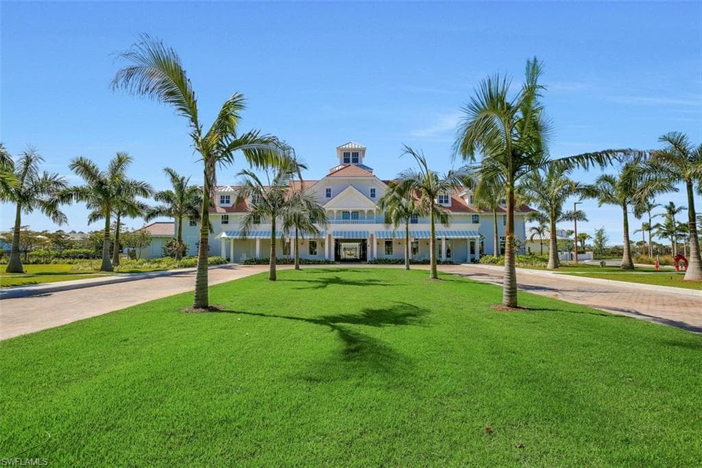 6424 Pembroke Way, Naples, FL 34113-34