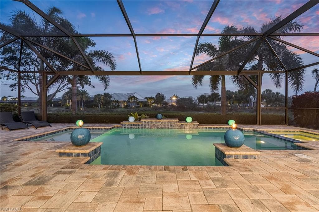 6424 Pembroke Way, Naples, FL 34113-3