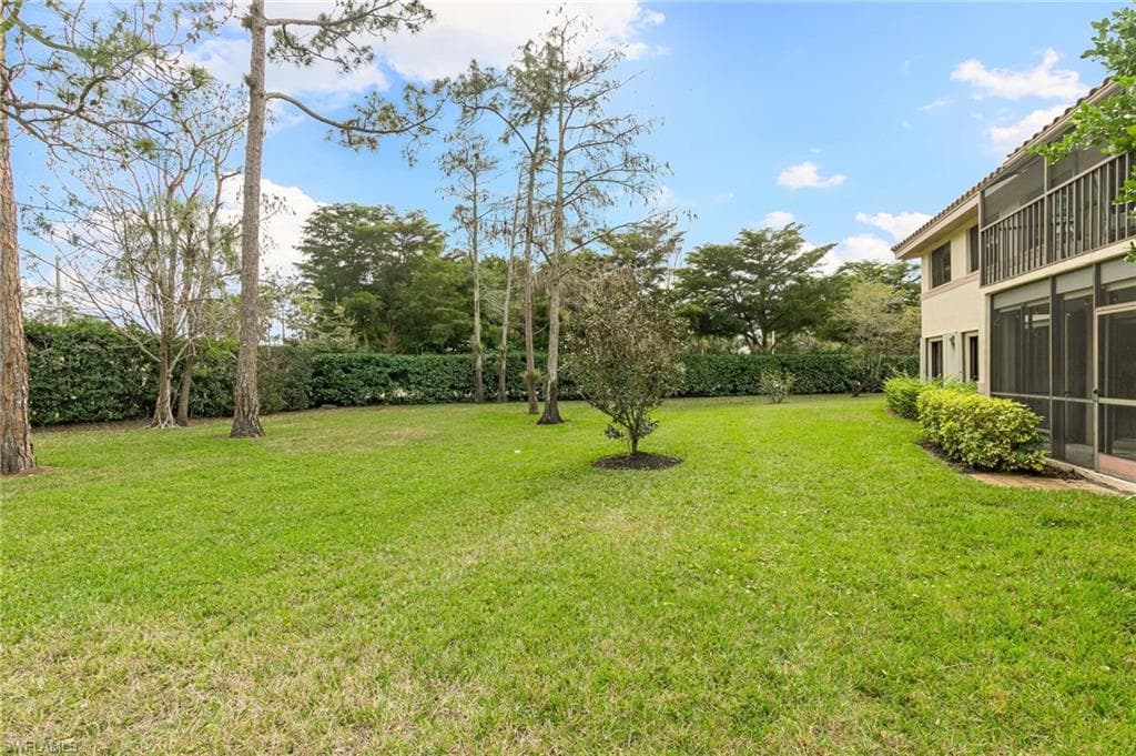110 Bennington Dr 2, Naples, FL 34104-27