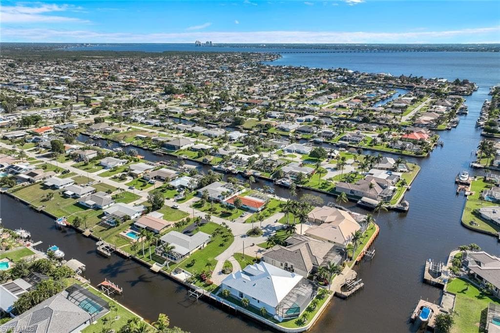 3114 18th Ave, Cape Coral, FL 33904-25