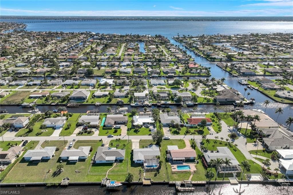 3114 18th Ave, Cape Coral, FL 33904-2