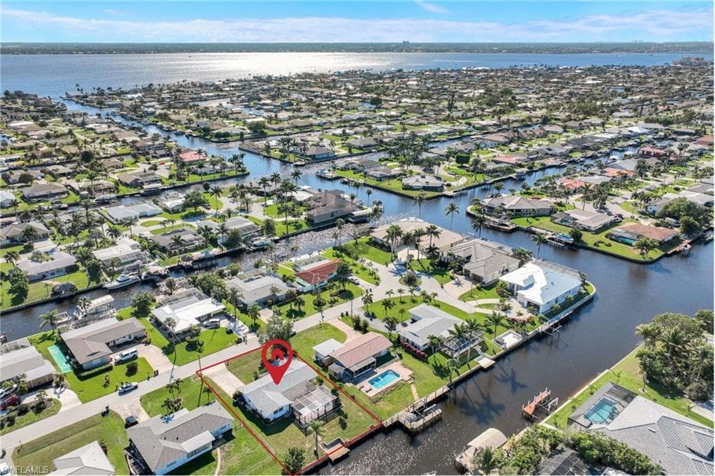 3114 18th Ave, Cape Coral, FL 33904-3