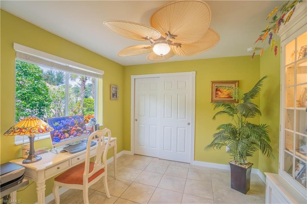 8696 Genova Ct, Naples, FL 34114-18