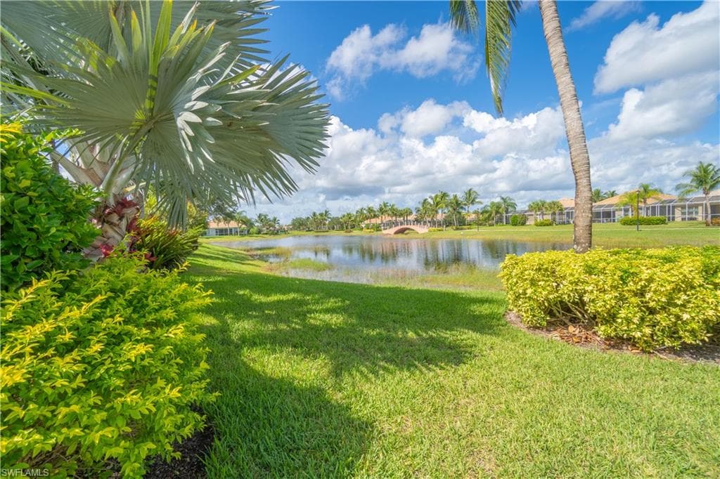 8696 Genova Ct, Naples, FL 34114-20