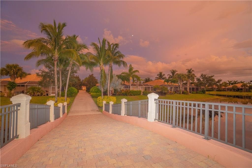 8696 Genova Ct, Naples, FL 34114-26