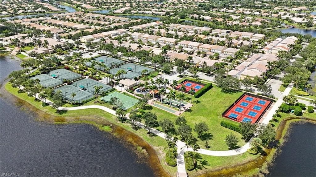 8696 Genova Ct, Naples, FL 34114-35