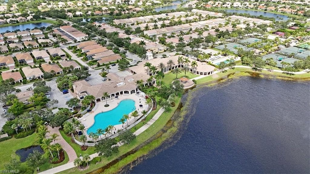8696 Genova Ct, Naples, FL 34114-36